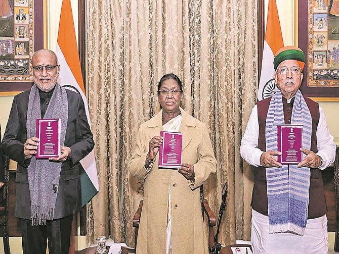 సంథాలీ భాషలో రాజ్యాంగం