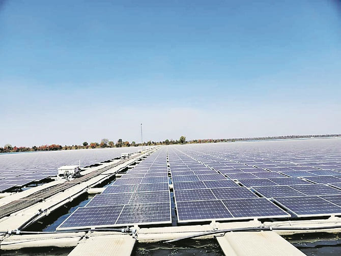 నీటిపై సోలార్‌ ప్రాజెక్టు